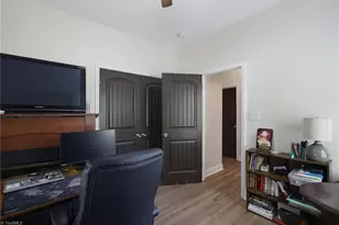 2108 Glenside Dr, Greensboro, NC 27405 - Photo 17