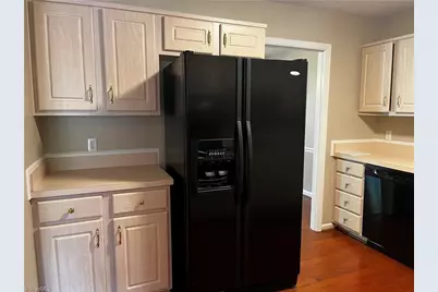 4704 Chesterton Drive, Greensboro, NC 27320 - Photo 11