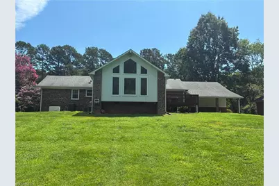 4704 Chesterton Drive, Greensboro, NC 27320 - Photo 3