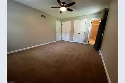 4704 Chesterton Drive, Greensboro, NC 27320 - Photo 15