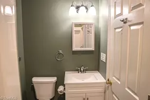 800 S Sunset Dr, Winston-Salem, NC 27103 - Photo 27