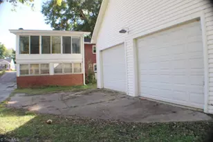 340 Marion St, Mount Airy, NC 27030 - Photo 27