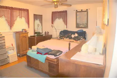 340 Marion Street, Mount Airy, NC 27030 - Photo 9