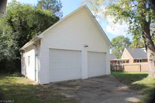 340 Marion St, Mount Airy, NC 27030 - Photo 21