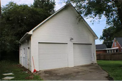 340 Marion Street, Mount Airy, NC 27030 - Photo 5