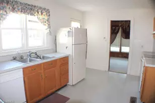 340 Marion St, Mount Airy, NC 27030 - Photo 7