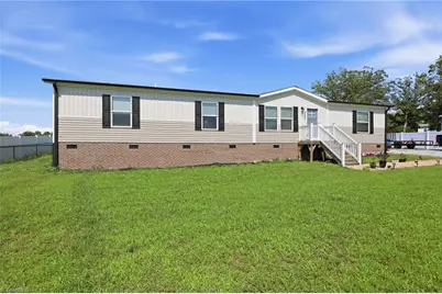 8235 N Nc Highway 62, Alamance, NC 27217 - Photo 15