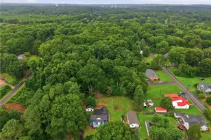 1011 4th St, Eden, NC 27288 - Photo 35