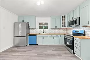1011 4th St, Eden, NC 27288 - Photo 1