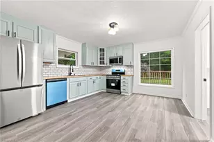 1011 4th St, Eden, NC 27288 - Photo 7