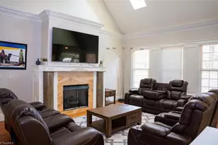 1106 Double Oaks Rd, Greensboro, NC 27410 - Photo 11