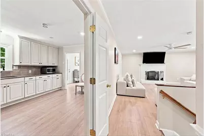 436 Peace Haven Road, Winston-Salem, NC 27103 - Photo 9