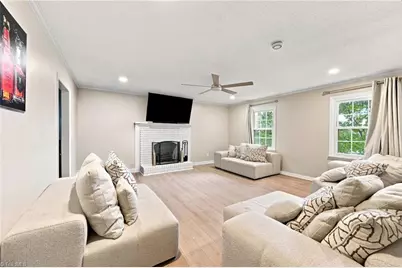 436 Peace Haven Road, Winston-Salem, NC 27103 - Photo 3