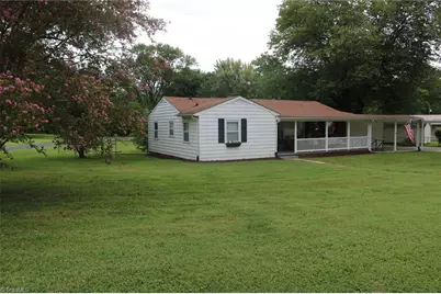 106 Mohawk Drive, King, NC 27021 - Photo 5