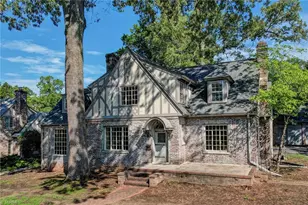 812 Dover Rd, Greensboro, NC 27408 - Photo 7