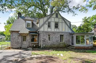 812 Dover Rd, Greensboro, NC 27408 - Photo 33