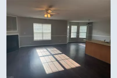 157 Dunbarton Court, Winston-Salem, NC 27107 - Photo 5
