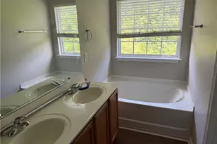 157 Dunbarton Ct, Winston-Salem, NC 27107 - Photo 15