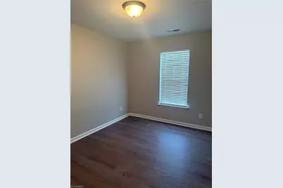 157 Dunbarton Court, Winston-Salem, NC 27107 - Photo 9