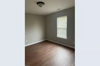 157 Dunbarton Court, Winston-Salem, NC 27107 - Photo 9