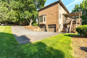 215 Barrington Pl, Winston-Salem, NC 27104 - Photo 29