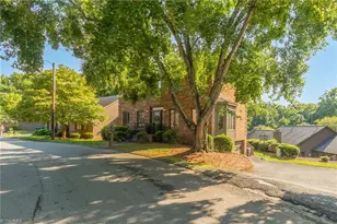 215 Barrington Pl, Winston-Salem, NC 27104 - Photo 3