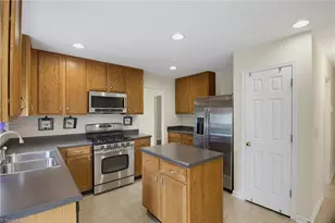 1930 Morgan Trace Dr, Winston-Salem, NC 27127 - Photo 11
