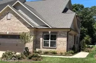 1042 Beechcraft Dr, Mebane, NC 27302 - Photo 1