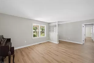 4819 Gladwyn Dr, Winston-Salem, NC 27104 - Photo 9