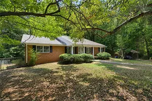 4819 Gladwyn Dr, Winston-Salem, NC 27104 - Photo 3