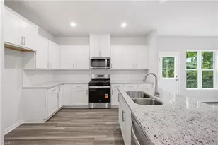 3916 Sedgefield Grn Pl, Greensboro, NC 27407 - Photo 9