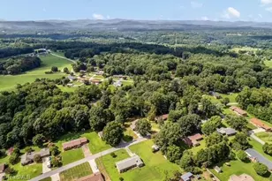 168 Robinhood Rd, North Wilkesboro, NC 28659 - Photo 7