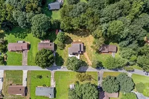 168 Robinhood Rd, North Wilkesboro, NC 28659 - Photo 5