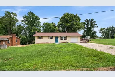 1533 Pecan Drive, High Point, NC 27263 - Photo 3