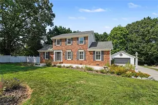 5802 Muirfield Dr, Greensboro, NC 27410 - Photo 3