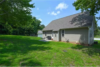 101 Valentine Court, Greensboro, NC 27405 - Photo 21