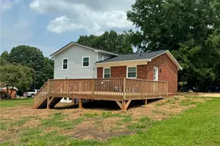 115 Robert Dr, State Road, NC 28676 - Photo 7