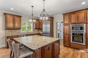 6202 Bradford Pl Ct, Summerfield, NC 27358 - Photo 5