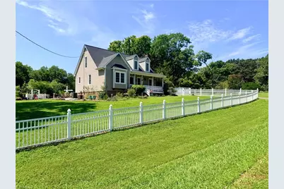 1070 W River Run, Asheboro, NC 27205 - Photo 3