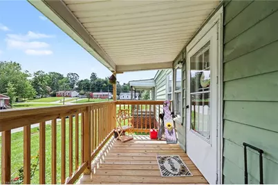 809 Arthur Avenue, High Point, NC 27263 - Photo 3