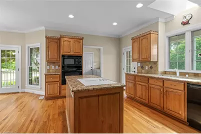 1148 Town N Country Drive, Wilkesboro, NC 28697 - Photo 13