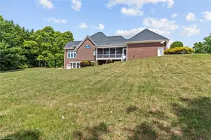 1148 Town N Country Dr, Wilkesboro, NC 28697 - Photo 39