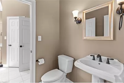 1148 Town N Country Drive, Wilkesboro, NC 28697 - Photo 15
