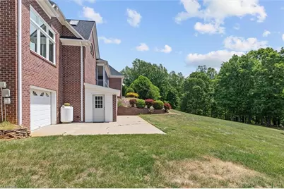 1148 Town N Country Drive, Wilkesboro, NC 28697 - Photo 37