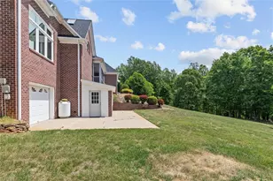 1148 Town N Country Dr, Wilkesboro, NC 28697 - Photo 37