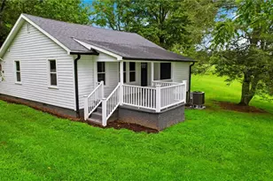 1074 Mulberry Mill Rd, North Wilkesboro, NC 28659 - Photo 5