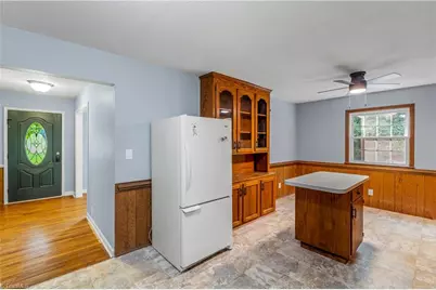 3931 Manila Road, Greensboro, NC 27406 - Photo 9