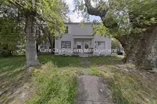 401 Chestnut Dr, High Point, NC 27262 - Photo 1