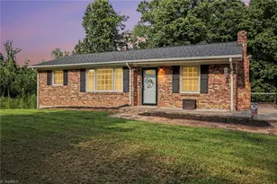 856 Lovelace Rd, Pelham, NC 27311 - Photo 1
