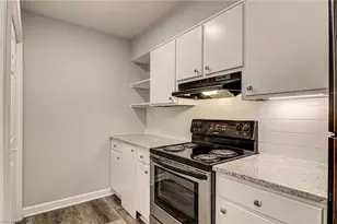 1518 Benjamin Pkwy, Greensboro, NC 27408 - Photo 13